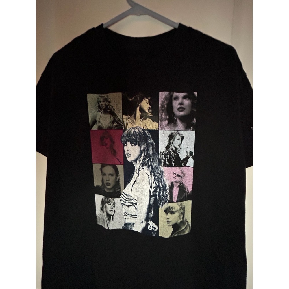 Taylor Swift The Eras Tour‎ Official Merch Black Graphic T-Shirt Size Large